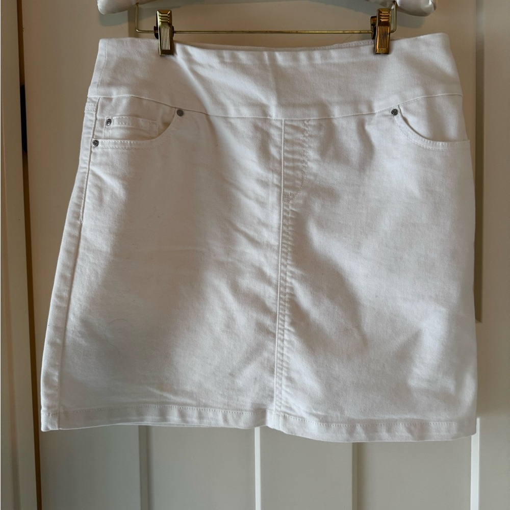 Elegant White Skort for Women